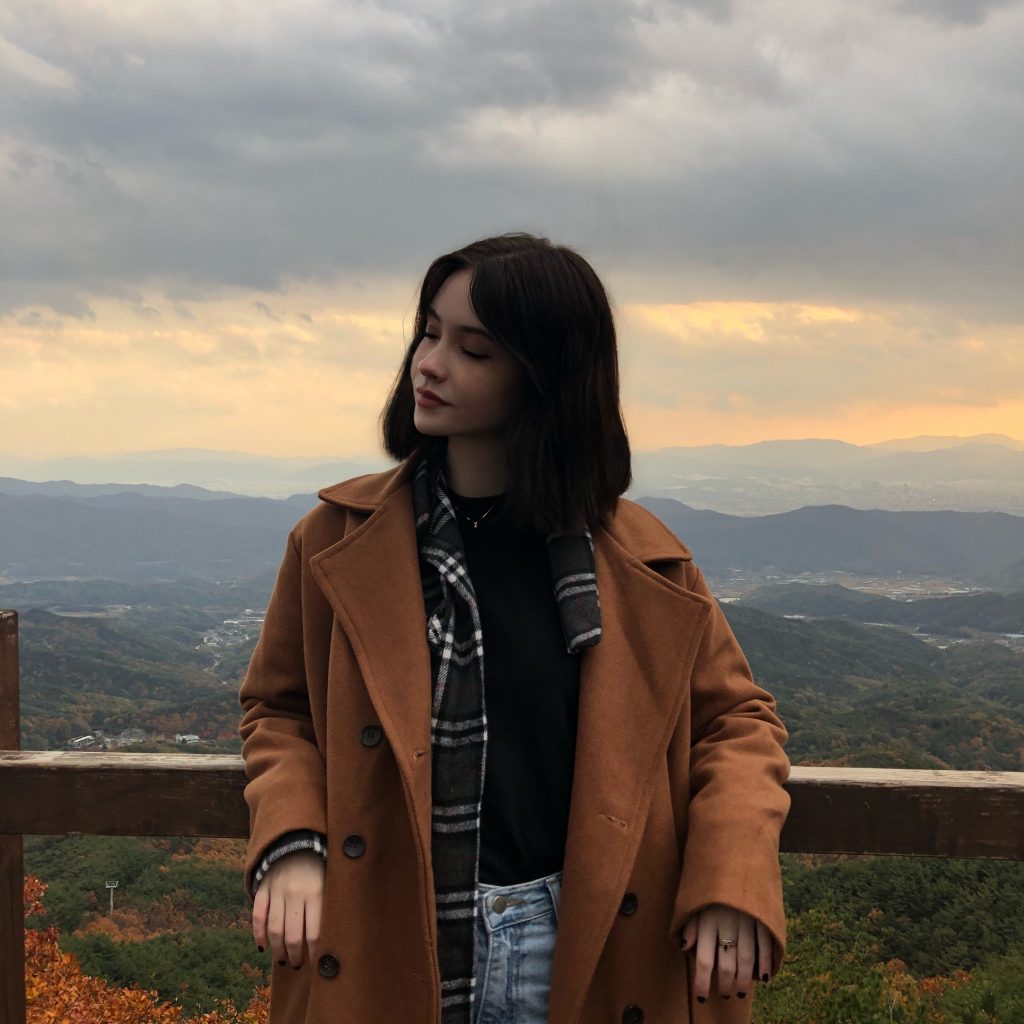 Auburn student pictured abroad in Seoul